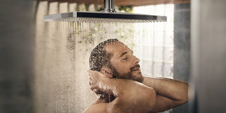 تعرف على 5 فوائد للاغتسال بالماء البارد