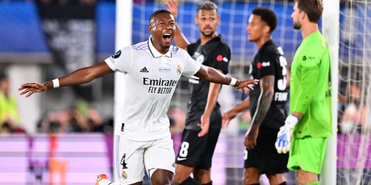 نهاية الشوط الأول بتقدم ريال مدريد بهدف على الابا  في كاس السوبر الاوروبي