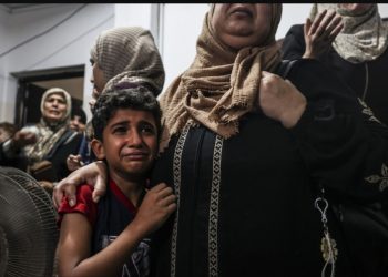 غزة.. مقتل 43 فلسطينيا بينهم 15 طفلا في القصف الإسرائيلي