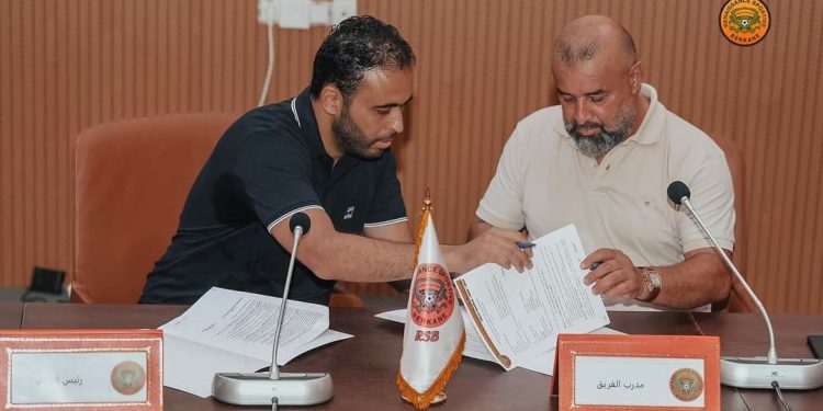نهضة بركان يتعاقد مع الجزائري بنشيخة