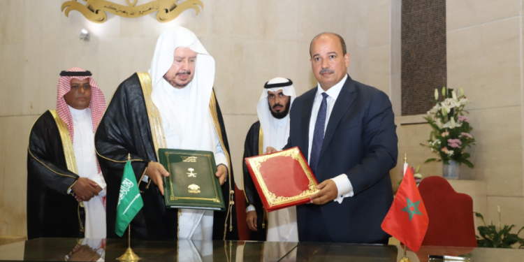 توقيع مذكرة تفاهم بين مجلس المستشارين ومجلس الشورى بالمملكة العربية السعودية