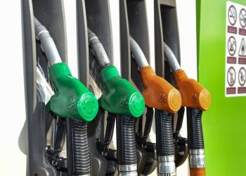 وكالة الطاقة الدولية: أسعار النفط تراجعت بـ30 دولارا