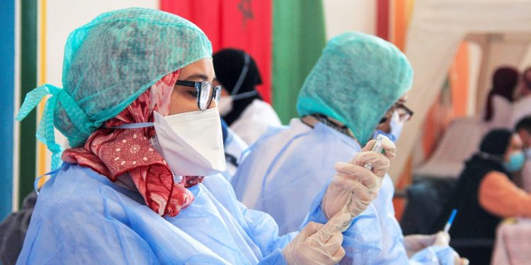 كورونا.. وزارة الصحة تعلن انتهاء الموجة الرابعة
