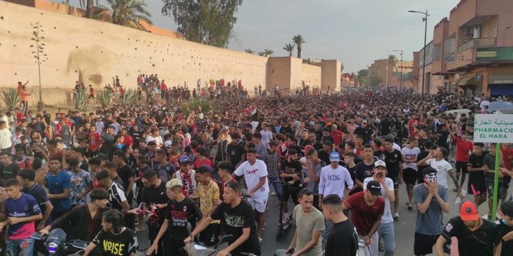 مسيرة حاشدة لجماهير الكوكب للمطالبة بإنقاذ النادي  
