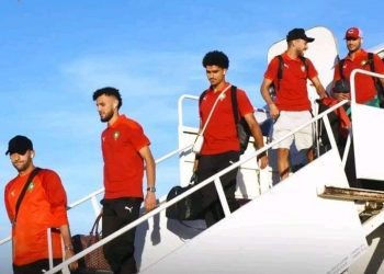 منع طائرة المنتخب الوطني المغربي من السفر مباشرة إلى إشبيلية !