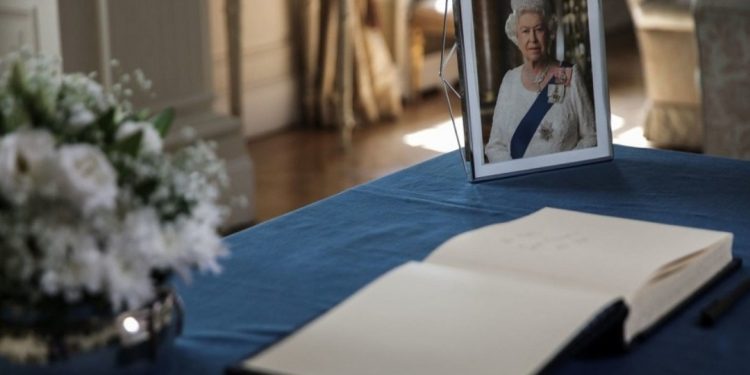 قصر باكينغهام يعلن موعد جنازة الملكة إليزابيث الثانية