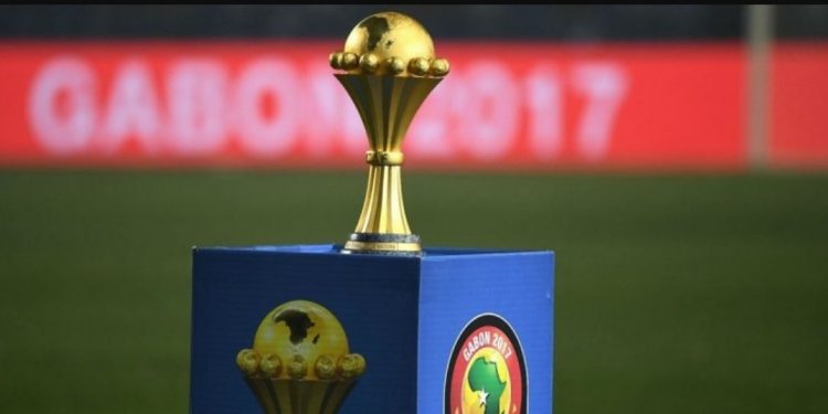 “الكاف” يسحب تنظيم كأس إفريقيا 2025 من غينيا