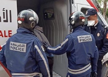 إيقاف 5 أشخاص لتورطهم في سرقة مبلغ مالي كبير