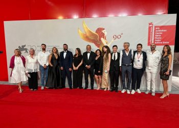 مهرجان فينيسيا.. النجمة كندة علوش تتألق في فيلم “نزوح”