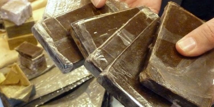 الجمارك تحبط تهريب المخدرات بمعبر باب سبتة