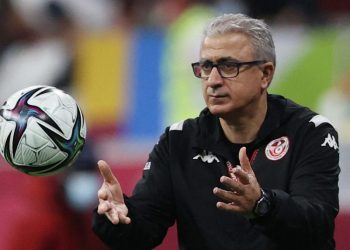 الرجاء يعين منذر الكبير مدربا للفريق خلفا للبنزرتي