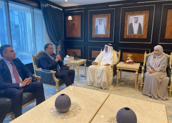 وهبي يحل بالدوحة ويعقد لقاء وديا مع وزير العدل القطري