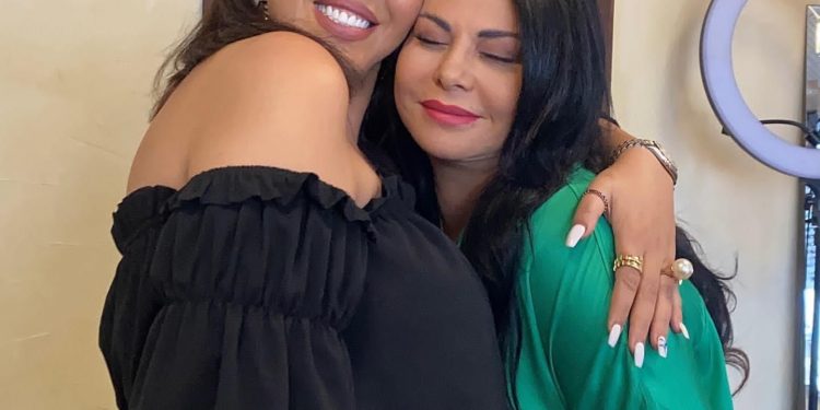 لطيفة رأفت تصف الفنانة أسماء لمنور ب “ملكة الأندلس”