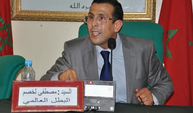مصدر مقرب من مصطفى لخصم ل”فلاش راديو”: استفاق من الغيبوبة وسيغادر المصحة اليوم الأربعاء (صورة)
