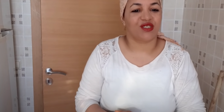 فتيحة روتيني اليومي في ضيافة الشرطة