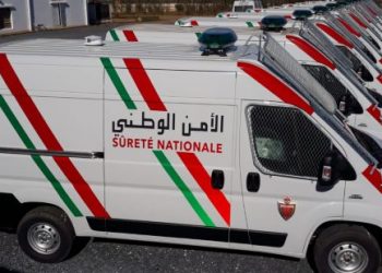 هوية بصرية جديدة للسيارات والدراجات النارية للشرطة