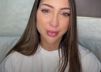 دنيا بطمة تذرف الدموع وتكشف تفاصيل تعرضها للضرب من قبل زوجها