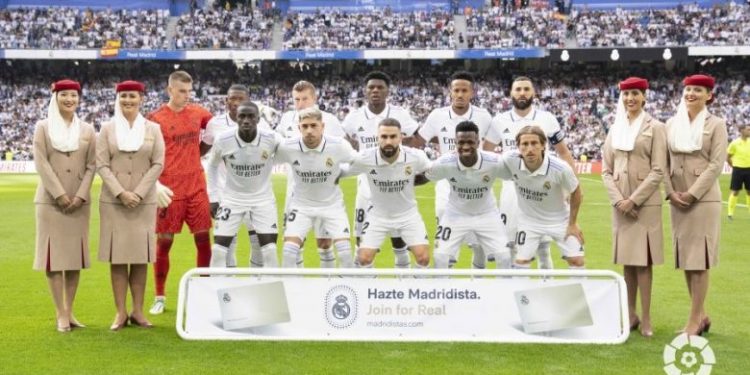 ريال مدريد يطيح ببرشلونة و يستعيد منه الصدارة