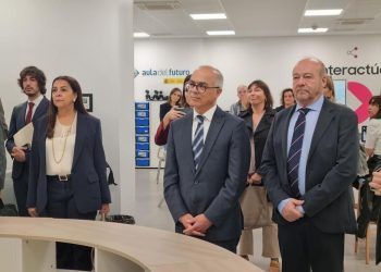 شكيب بنموسى يعقد اجتماعا مع وزيرة التربية الإسبانية