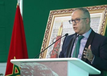 جماعة الدارالبيضاء توقع اتفاقية شراكة مع الرجاء الرياضي