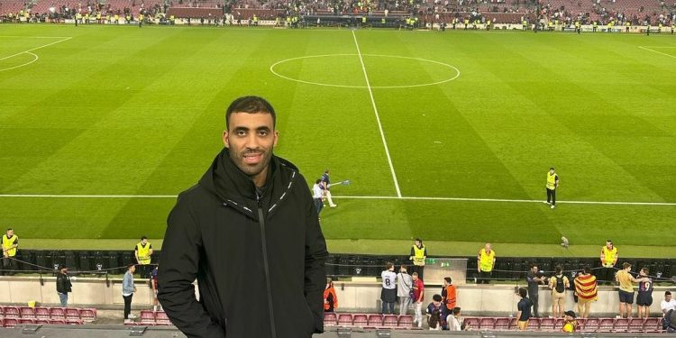 عبدالرزاق حمدالله يدعم نادي برشلونة