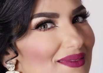 ليلى البراق تهدي لوالدتها ولجميع أمهات العالم أغنية”يما”(فيديو)