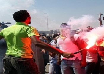 بسبب الشهب الاصطناعية..نجل أبو حفص يتعرض لإصابات بليغة في مباراة الديربي