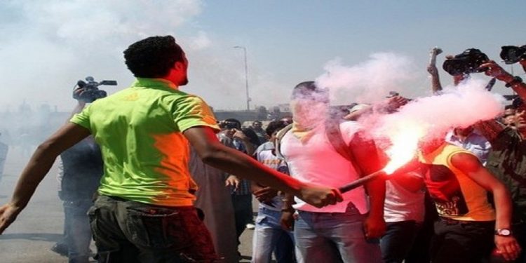 بسبب الشهب الاصطناعية..نجل أبو حفص يتعرض لإصابات بليغة في مباراة الديربي