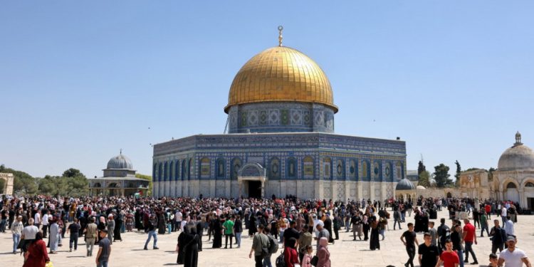 سفير المغرب يتباحث مع وزير فلسطيني