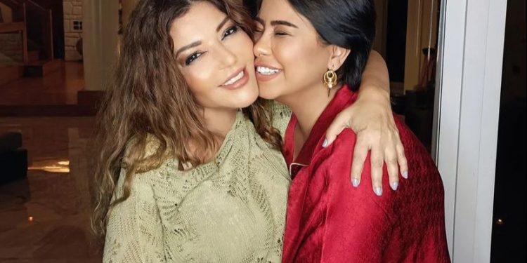 “الديفا” تدعم شيرين عبد الوهاب في أزمتها: “إرجعي لينا وإحنا معك في كل خطوات حياتك مهما كانت صعوبتها”