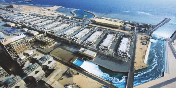 إطلاق رابع محطة لتحلية مياه البحر بالعيون