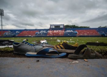 إندونيسيا.. هدم ملعب كرة القدم شهد مقتل العشرات