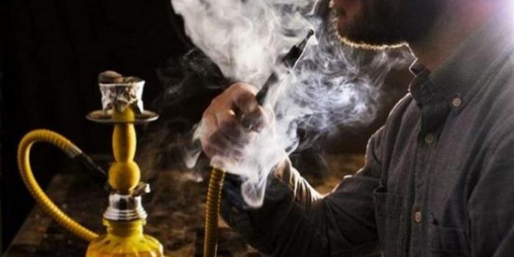الحكومة المغربية  توافق على قرار رفع ضريبة الشيشة والسجائر الإلكترونية