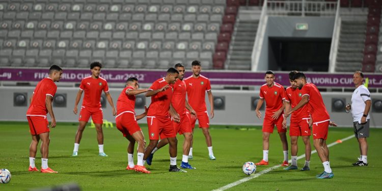 المنتخب الوطني يجري حصة تدريبية خفيفة