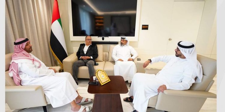 البدراوي يزور مقر مجلس الشارقة الرياضي