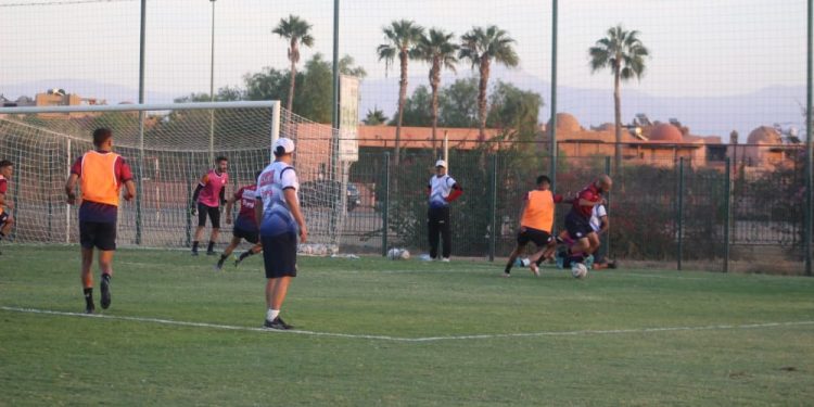 معد بدني جديد يلتحق بالطاقم التقني للكوكب المراكشي