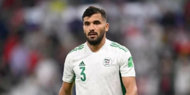 الودادي بن عيادة يغادر معسكر المنتخب الجزائري