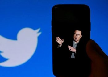 ماسك يخطط لتسريح نصف موظفي “تويتر”
