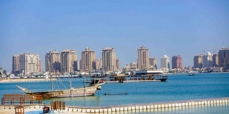 قطر توقع اتفاقا مع الصين لتزويدها بالغاز