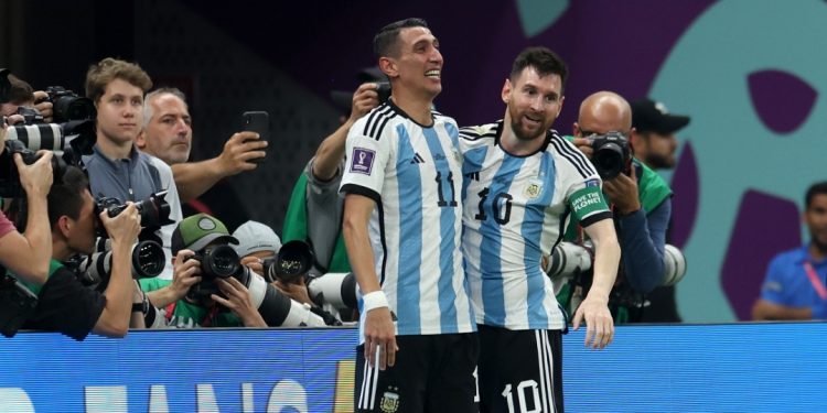 الأرجنتين تستعيد عافيتها بفوز على المكسيك