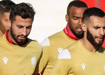 الخلفي والعلوي يشرفان على تداريب الوداد