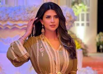 “JAMAIS DE LA VIE”.. سلمى رشيد تطلق عملها الغنائي الجديد (فيديو)