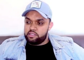 أسامة رمزي يهاجم منتقدي مشجعات المنتخب المغربي
