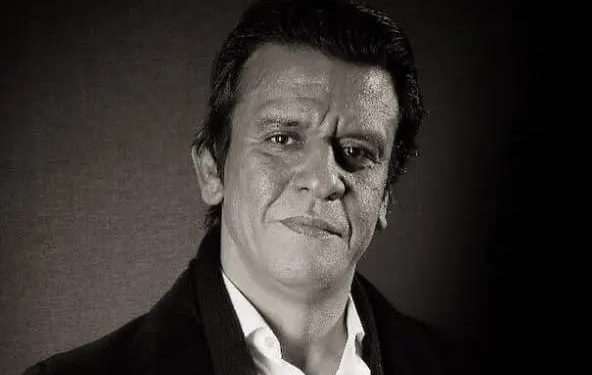 رشيد الإدريسي ينتقد مباراة المغرب أمام فرنسا: “إحساس غريب يختلط فيه الفخر بخيبة أمل ومرارة الحيف التحكيمي”