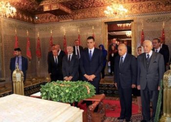 رئيس الحكومة الإسبانية يزور ضريح محمد الخامس