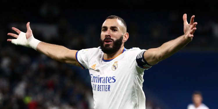 عرض سعودي “مغري” قد يبعد بنزيما عن ريال مدريد