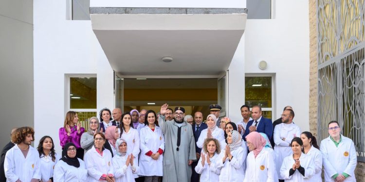 “الملك” يدشن مركز إعادة التأهيل النفسي والاجتماعي بالمستشفى الجامعي ابن رشد بالبيضاء