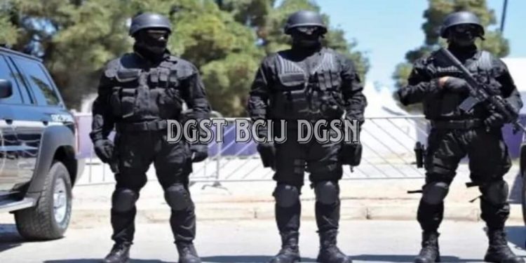 البوليس المغربي يعتقل 13 شخصا بتهمة الإرهاب