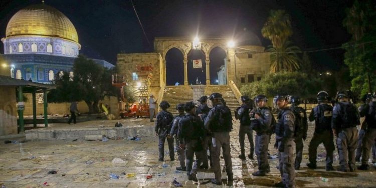 المغرب يستنكر اقتحام القوات الإسرائلية للمسجد الأقصى والاعتداء على المصلين