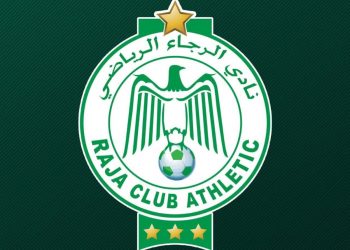 إيقاف ثلاثة لاعبين من فريق الرجاء عن المشاركة في مباراة اتحاد طنجة